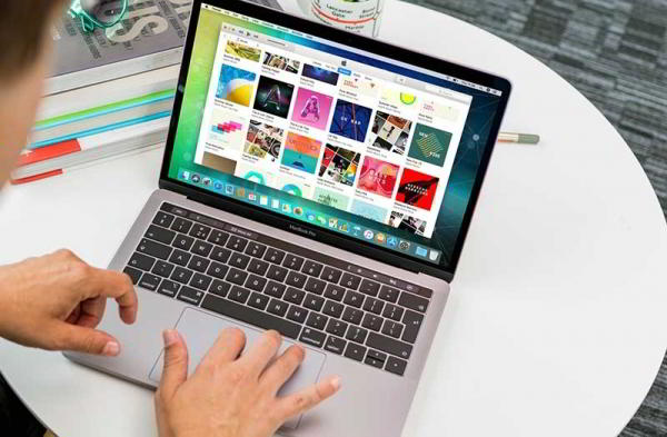 Обзор Apple MacBook Pro 13 с тачбаром — красивого и несовершенного ноутбука Обзор Apple MacBook Pro 13 с тачбаром — красивого и несовершенного ноутбука