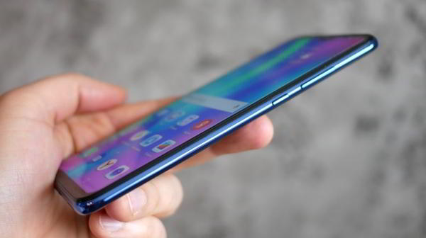 Обзор смартфона Huawei Honor 10 Lite: кандидат в преемники Обзор смартфона Huawei Honor 10 Lite: кандидат в преемники