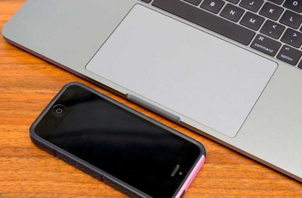 Обзор Apple MacBook Pro 13 с тачбаром — красивого и несовершенного ноутбука Обзор Apple MacBook Pro 13 с тачбаром — красивого и несовершенного ноутбука