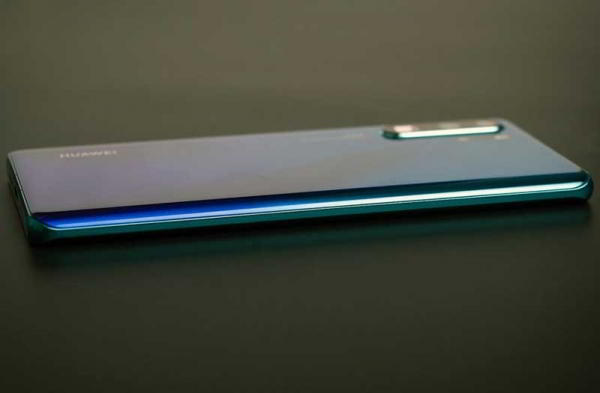 Обзор Huawei P30 Pro: уникальный и удобный камерофон Обзор Huawei P30 Pro: уникальный и удобный камерофон