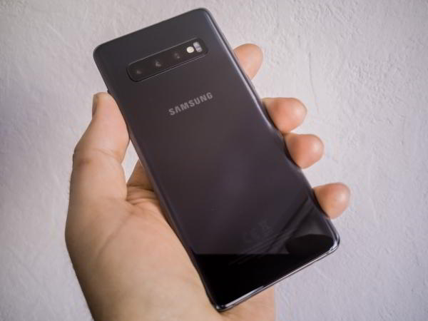 Обзор Samsung Galaxy S10 - юбилейный флагман Обзор Samsung Galaxy S10 - юбилейный флагман