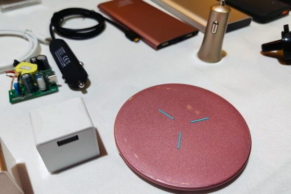 Здесь покупают то, что вы купите завтра Здесь покупают то, что вы купите завтра