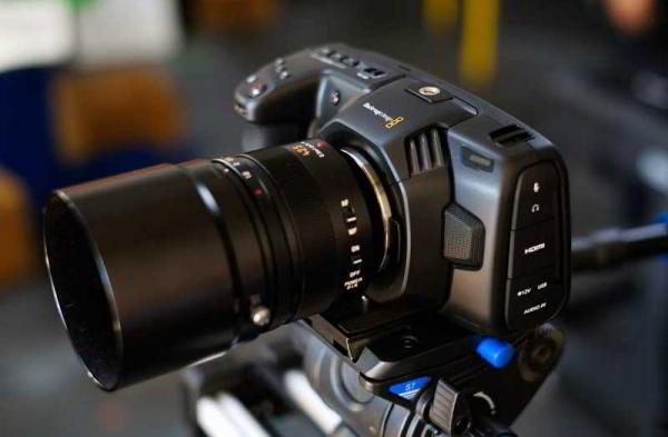 Обзор Blackmagic Pocket Cinema Camera 4K революционной кинокамеры Обзор Blackmagic Pocket Cinema Camera 4K революционной кинокамеры