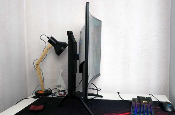 Обзор AOC AGON AG322QC4 игрового монитора со всем нужным Обзор AOC AGON AG322QC4 игрового монитора со всем нужным