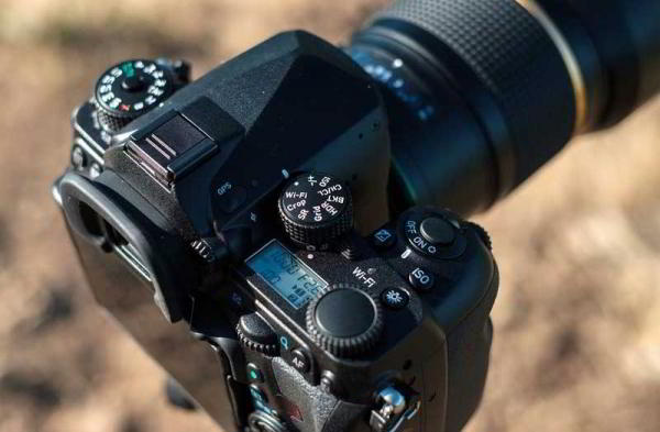 Обзор Pentax K-1 II: новая камера в старой упаковке Обзор Pentax K-1 II: новая камера в старой упаковке