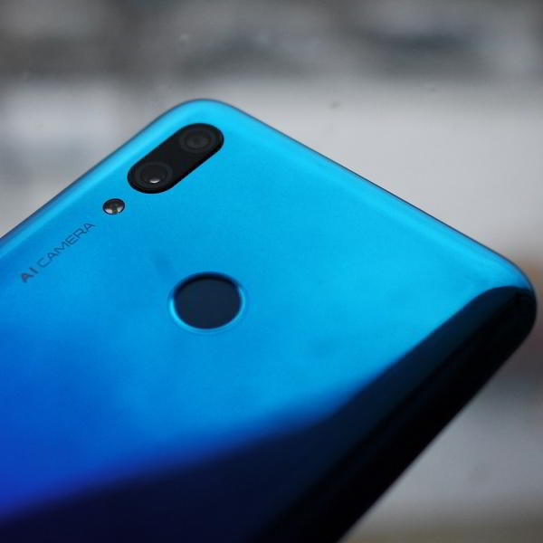 Обзор смартфона Huawei P smart 2019: бюджетник на все руки Обзор смартфона Huawei P smart 2019: бюджетник на все руки