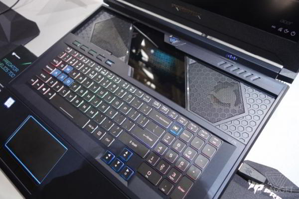 Acer показала ноутбук с выдвижной клавиатурой и другие новинки (18 фото) Acer показала ноутбук с выдвижной клавиатурой и другие новинки (18 фото)