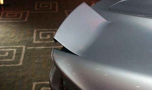 McLaren Speedtail – уникальный гиперкар, использующий для езды настоящие элероны McLaren Speedtail – уникальный гиперкар, использующий для езды настоящие элероны