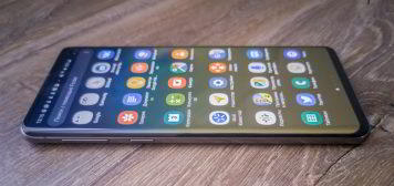 Обзор Samsung Galaxy S10 - юбилейный флагман Обзор Samsung Galaxy S10 - юбилейный флагман