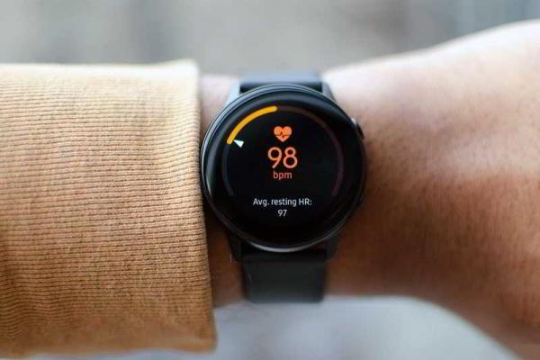 Обзор Samsung Galaxy Watch Active: компактные и функциональные умные часы Обзор Samsung Galaxy Watch Active: компактные и функциональные умные часы
