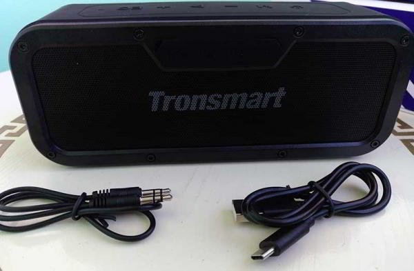 Обзор Tronsmart Element Force: 40 Вт водонепроницаемая Bluetooth-колонка Обзор Tronsmart Element Force: 40 Вт водонепроницаемая Bluetooth-колонка