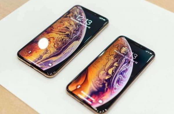 Взгляд на новые телефоны Apple: iPhone XS, XS Max и iPhone XR Взгляд на новые телефоны Apple: iPhone XS, XS Max и iPhone XR