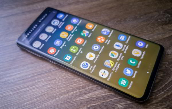 Обзор Samsung Galaxy S10 - юбилейный флагман Обзор Samsung Galaxy S10 - юбилейный флагман