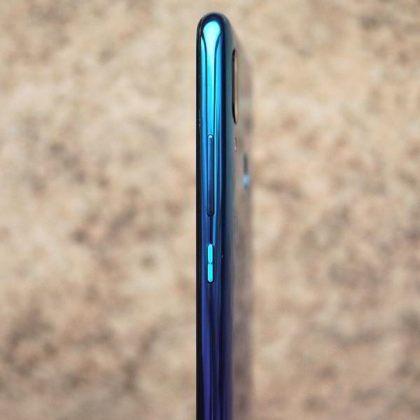 Обзор смартфона Huawei P smart 2019: бюджетник на все руки Обзор смартфона Huawei P smart 2019: бюджетник на все руки