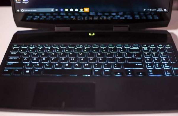 Обзор Alienware m15 серьёзного игрового ноутбука Обзор Alienware m15 серьёзного игрового ноутбука