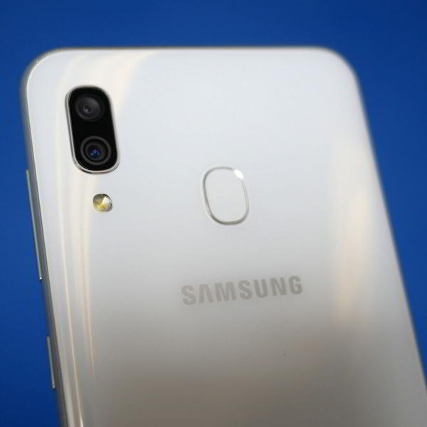 Обзор смартфона Samsung Galaxy A30: породистый, но доступный Обзор смартфона Samsung Galaxy A30: породистый, но доступный