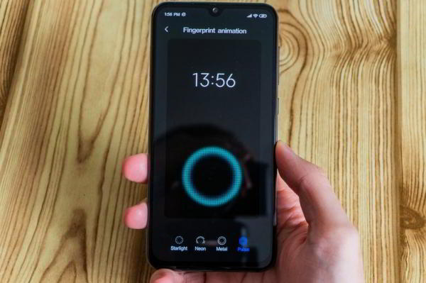 Обзор Xiaomi Mi 9 SE - компактный и немного упрощенный флагман Обзор Xiaomi Mi 9 SE - компактный и немного упрощенный флагман