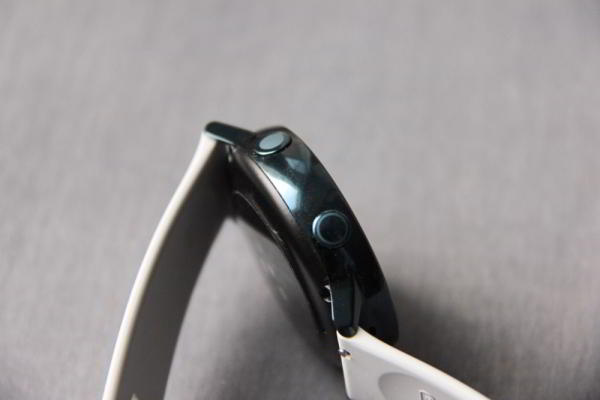 Обзор Samsung Galaxy Watch Active: универсальный солдат Обзор Samsung Galaxy Watch Active: универсальный солдат