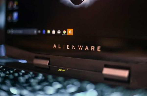 Обзор Alienware m15 серьёзного игрового ноутбука Обзор Alienware m15 серьёзного игрового ноутбука