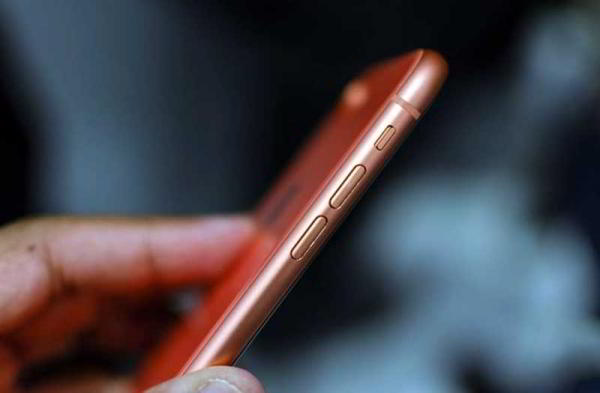 Взгляд на новые телефоны Apple: iPhone XS, XS Max и iPhone XR Взгляд на новые телефоны Apple: iPhone XS, XS Max и iPhone XR