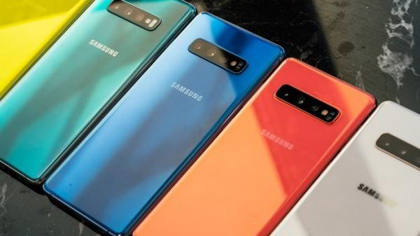 Обзор Samsung Galaxy S10 - юбилейный флагман Обзор Samsung Galaxy S10 - юбилейный флагман