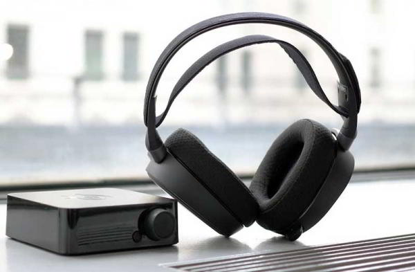 Обзор SteelSeries Arctis Pro Wireless: дорогие беспроводные наушники с базой Обзор SteelSeries Arctis Pro Wireless: дорогие беспроводные наушники с базой