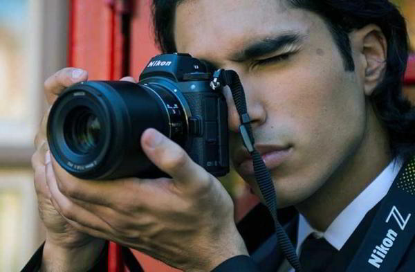 Какую камеру выбрать — зеркальную или беззеркальную? Какую камеру выбрать — зеркальную или беззеркальную?