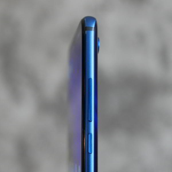 Обзор Honor View 20: не "бровь", а "глаз" Обзор Honor View 20: не "бровь", а "глаз"