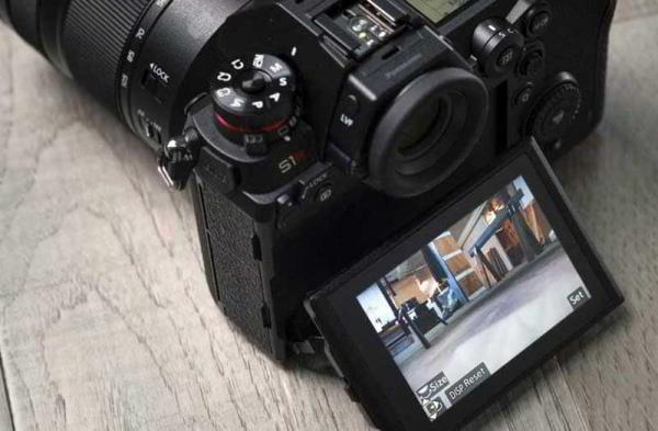 Обзор Panasonic Lumix S1R: полнокадровой камеры с 187-мегапикселями Обзор Panasonic Lumix S1R: полнокадровой камеры с 187-мегапикселями