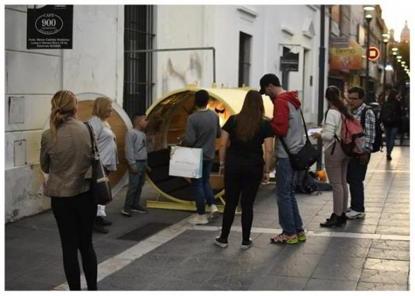 Аргентинский архитектор создал крошечный дом-убежище из топливного бака Аргентинский архитектор создал крошечный дом-убежище из топливного бака