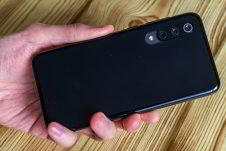 Обзор Xiaomi Mi 9 SE - компактный и немного упрощенный флагман Обзор Xiaomi Mi 9 SE - компактный и немного упрощенный флагман