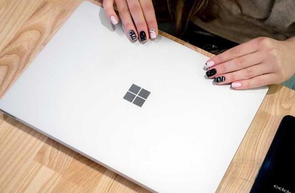 Обзор Microsoft Surface Laptop 2: так должен работать каждый ноутбук с Windows Обзор Microsoft Surface Laptop 2: так должен работать каждый ноутбук с Windows