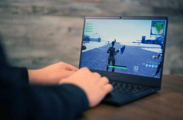 Обзор ноутбука Razer Blade Stealth (2019) ориентированного на мобильность Обзор ноутбука Razer Blade Stealth (2019) ориентированного на мобильность