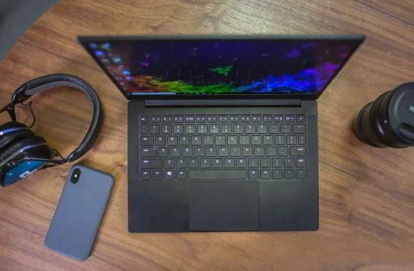 Обзор ноутбука Razer Blade Stealth (2019) ориентированного на мобильность Обзор ноутбука Razer Blade Stealth (2019) ориентированного на мобильность