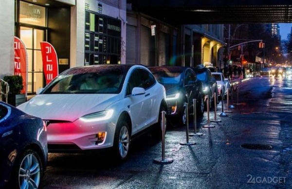 Роботакси от Tesla появятся на дорогах уже в 2020 году (7 фото + видео) Роботакси от Tesla появятся на дорогах уже в 2020 году (7 фото + видео)