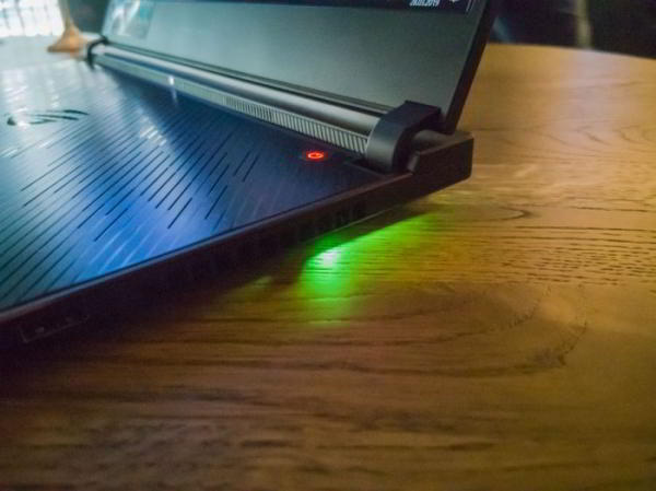 Репортаж с презентации ASUS Zephyrus S и ASUS ROG Strix SCAR II Репортаж с презентации ASUS Zephyrus S и ASUS ROG Strix SCAR II