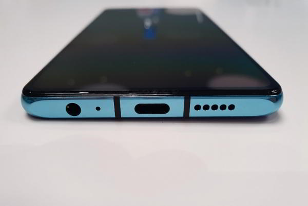Первый взгляд на Huawei P30 и P30 Pro: какими получились новые флагманы китайской компании? Первый взгляд на Huawei P30 и P30 Pro: какими получились новые флагманы китайской компании?