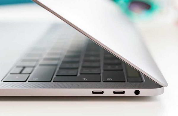 Обзор Apple MacBook Pro 13 с тачбаром — красивого и несовершенного ноутбука Обзор Apple MacBook Pro 13 с тачбаром — красивого и несовершенного ноутбука