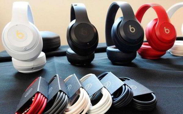 Apple представила беспроводную гарнитуры Beats Studio3 по цене 24,990 Apple представила беспроводную гарнитуры Beats Studio3 по цене 24,990