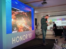 Новый смартфон Honor 10i представлен в России Новый смартфон Honor 10i представлен в России