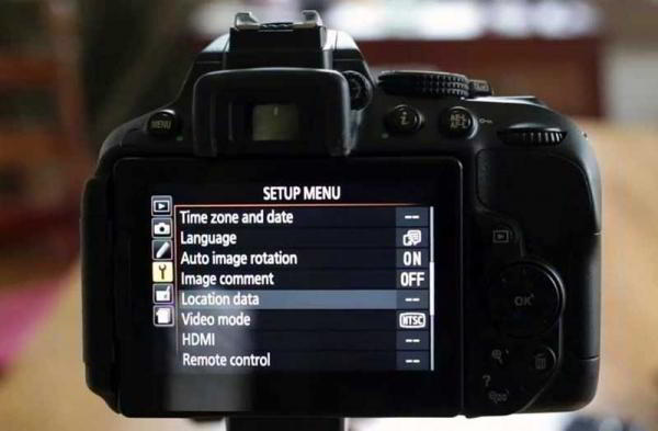 Какую камеру выбрать — зеркальную или беззеркальную? Какую камеру выбрать — зеркальную или беззеркальную?