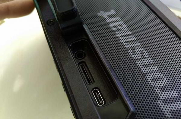 Обзор Tronsmart Element Force: 40 Вт водонепроницаемая Bluetooth-колонка Обзор Tronsmart Element Force: 40 Вт водонепроницаемая Bluetooth-колонка