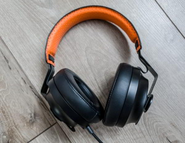 Обзор универсальной гарнитуры Cougar Phontum Обзор универсальной гарнитуры Cougar Phontum