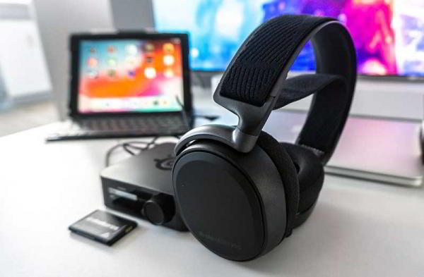 Обзор SteelSeries Arctis Pro Wireless: дорогие беспроводные наушники с базой Обзор SteelSeries Arctis Pro Wireless: дорогие беспроводные наушники с базой