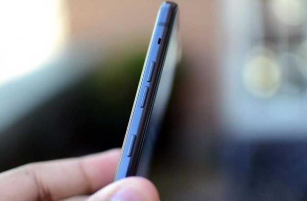 Обзор LG G8 ThinQ: управляй смартфоном как джедай Обзор LG G8 ThinQ: управляй смартфоном как джедай