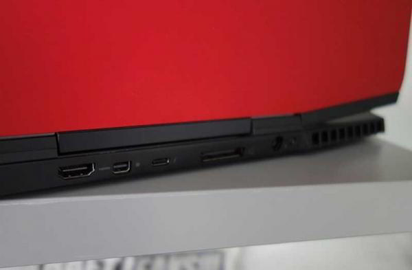 Обзор Alienware m15 серьёзного игрового ноутбука Обзор Alienware m15 серьёзного игрового ноутбука