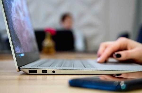 Обзор Microsoft Surface Laptop 2: так должен работать каждый ноутбук с Windows Обзор Microsoft Surface Laptop 2: так должен работать каждый ноутбук с Windows