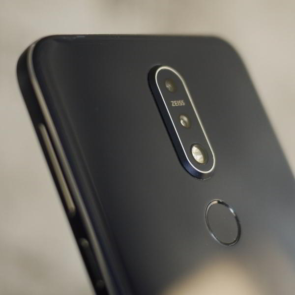 Обзор смартфона Nokia 7.1: "середнячок" не значит "посредственность" Обзор смартфона Nokia 7.1: "середнячок" не значит "посредственность"