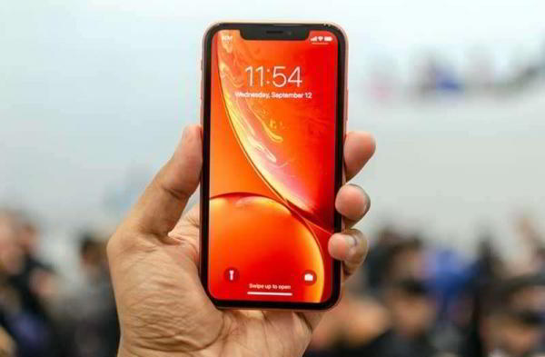 Взгляд на новые телефоны Apple: iPhone XS, XS Max и iPhone XR Взгляд на новые телефоны Apple: iPhone XS, XS Max и iPhone XR