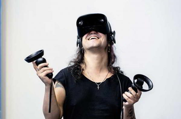 Обзор Samsung Odyssey Plus очков виртуальной и дополненной реальности Обзор Samsung Odyssey Plus очков виртуальной и дополненной реальности